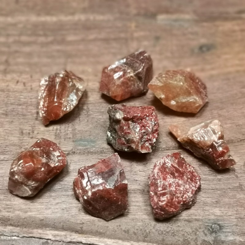Calcite rouge brute - 1er chakra de Catalogue pierres et cristaux