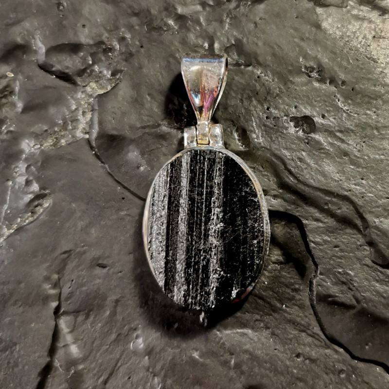 Tourmaline noire - Pendentif monté en argent 3 de Catalogue pierres et cristaux