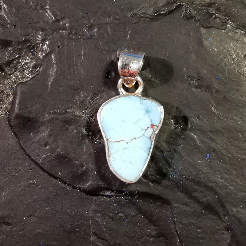 Turquoise - pendentif monté en argent 1 - chakra turquoise de Catalogue pierres et cristaux