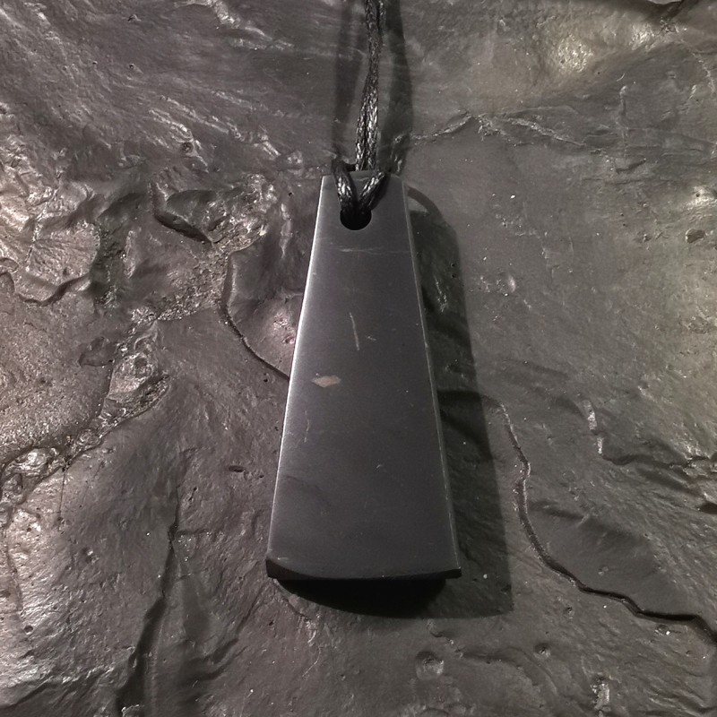Pendentif de shungite trapeze de Catalogue Shungite