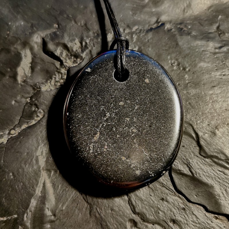 Pendentif de shungite - pierre roulée XL de Catalogue Shungite