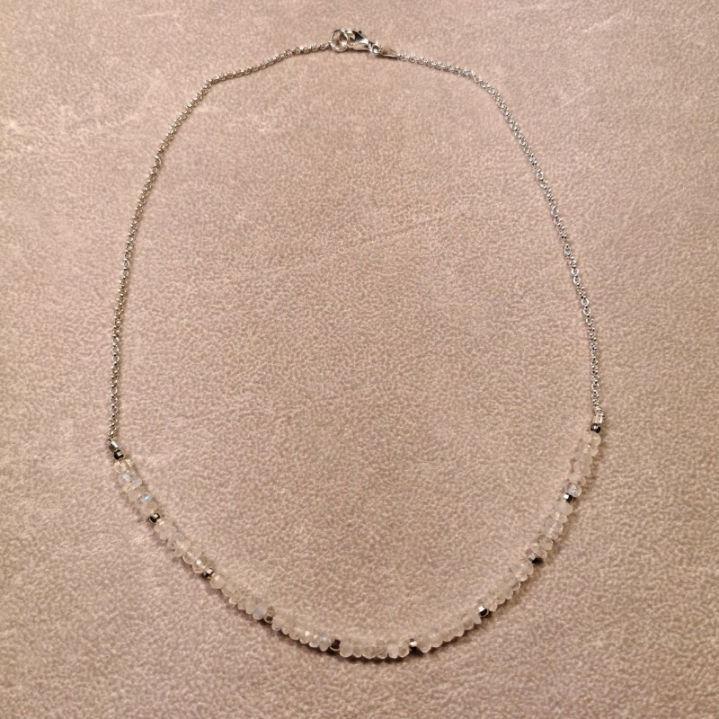 Labradorite blanche - Collier chaine en argent - chakra turquoise de Catalogue pierres et cristaux