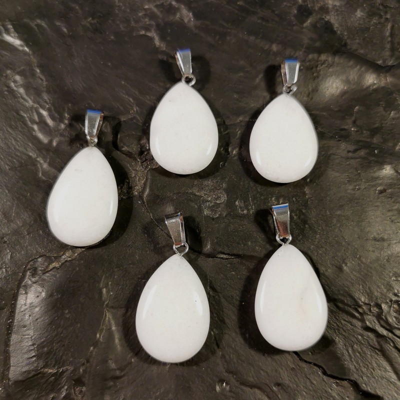 Pendentif de jade blanc - attache en argent - 6e chakra