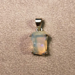 Opale noble d'Éthiopie - pendentif monté en argent 4 de Catalogue pierres et cristaux