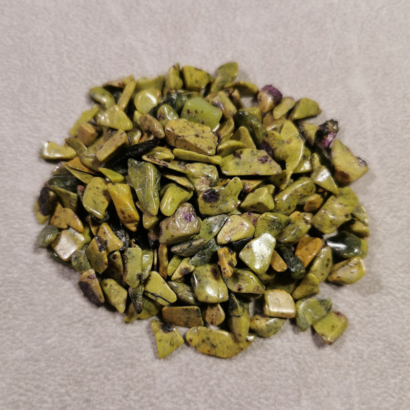 Serpentine/stichtite - gravillons - chakra pistache de Catalogue pierres et cristaux