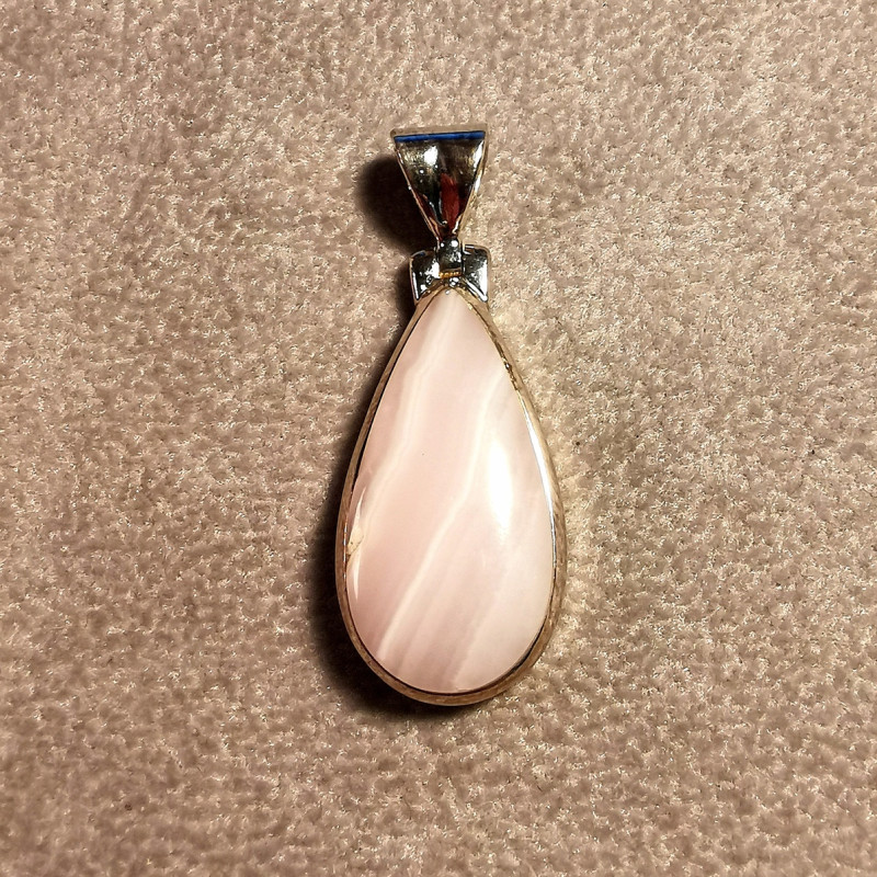 Manganocalcite - pendentif monté en argent 1 - 4ème chakra de Pierres & Cristaux - Pièces uniques