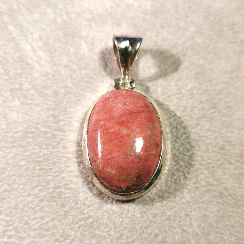 Thulite - pendentif monté en argent 2 de Catalogue pierres et cristaux