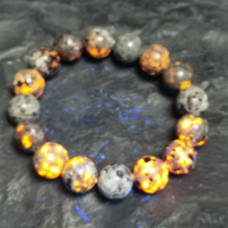 Yooperlite - bracelet 12mm de Pierres du 6ème chakra
