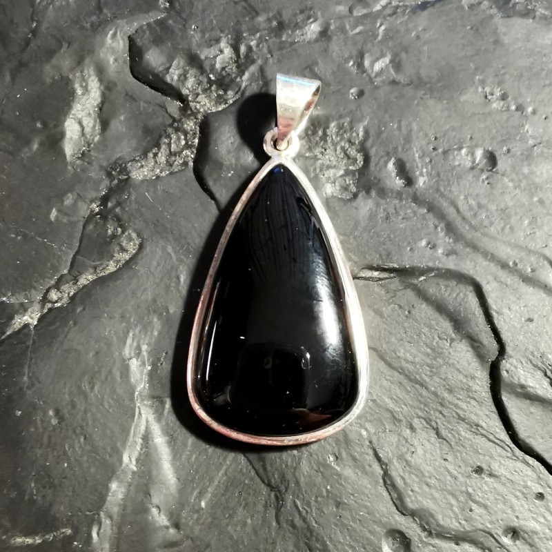 Onyx noir - Pendentif monté en argent - pièce unique