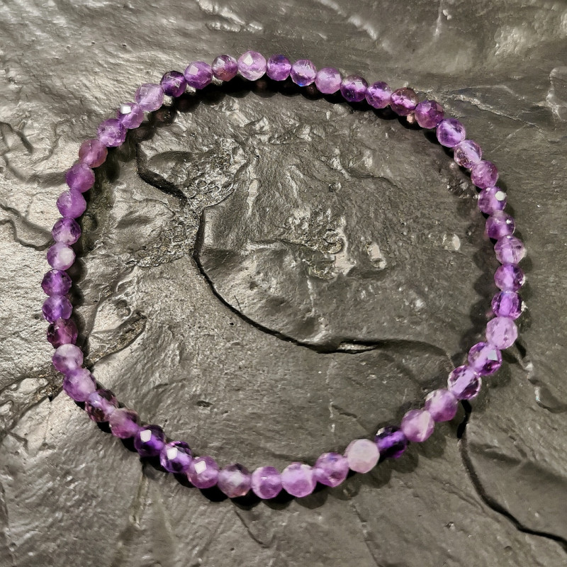 Améthyste - Bracelet perles facettées - 7e chakra de Catalogue pierres et cristaux