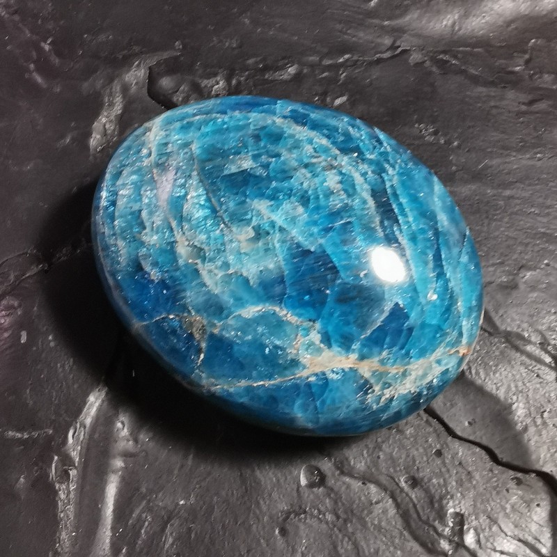 Apatite bleue - pièce unique 2 - 5e et 6e chakras de Catalogue pierres et cristaux