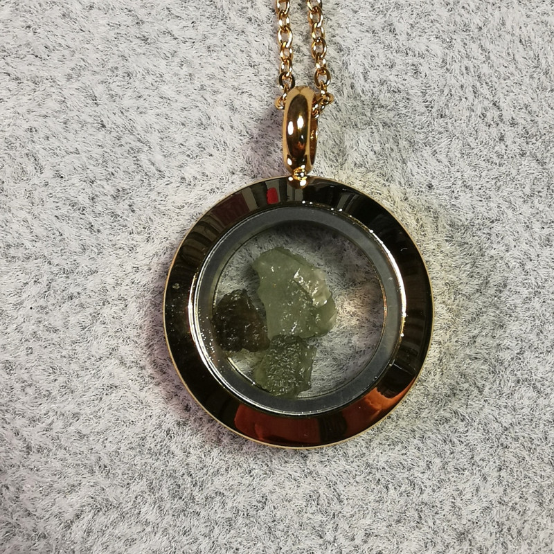 Moldavite - pendentif S de Catalogue pierres et cristaux