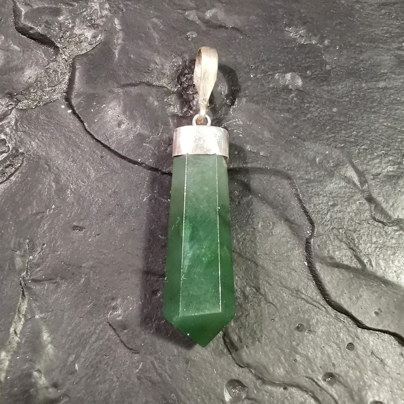 Jade néphrite - pendentif pièce unique 2 - chakra pistache