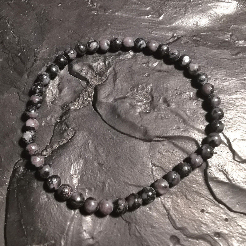 Gabbro indigo - bracelet perles 4mm - multichakra de Catalogue pierres et cristaux