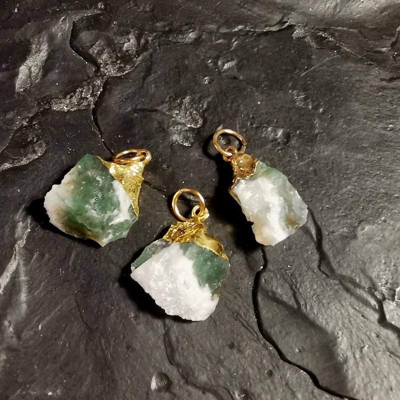 Agate mousse - pendentif brut de Catalogue pierres et cristaux