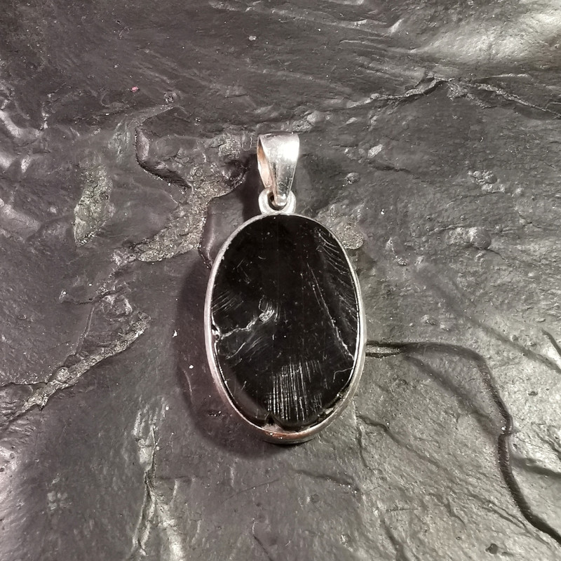 Pendentif de shungite argentée monté en argent - 3 de Catalogue Shungite