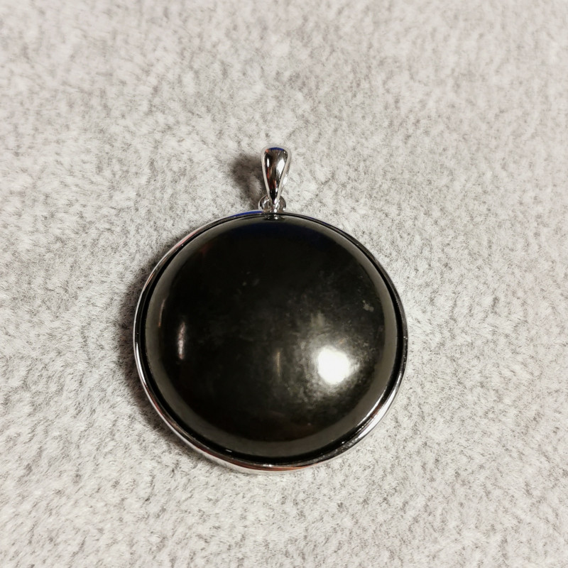 Pendentif de shungite - rond serti argenté de Catalogue Shungite