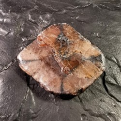 Chiastolite - pièce unique 1 - 1er chakra de Catalogue pierres et cristaux