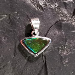 Ammolite - pendentif monté en argent 1 de Catalogue pierres et cristaux