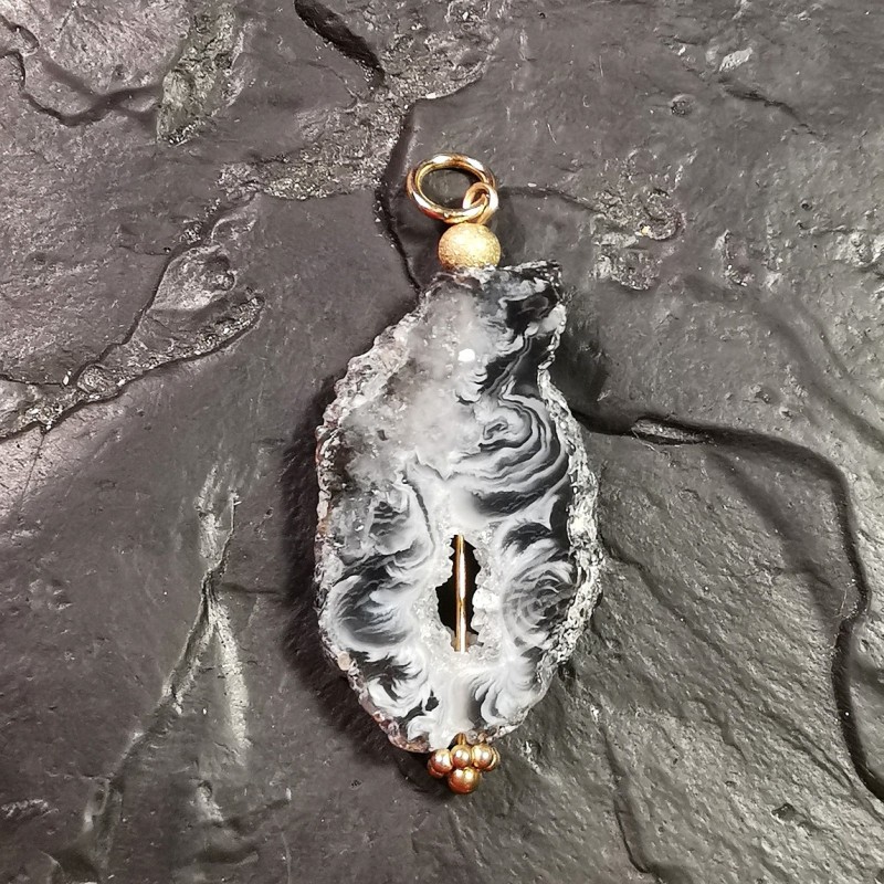 Agate - pendentif druse 3 - 2e chakra