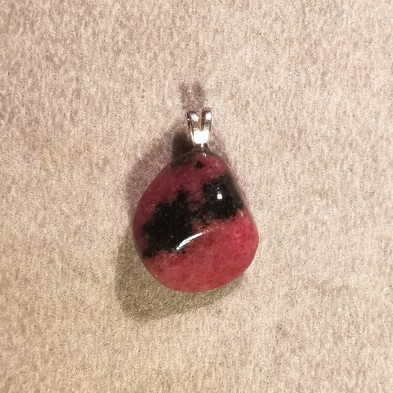 Rhodonite - Pendentif pièce unique 1 de Catalogue pierres et cristaux