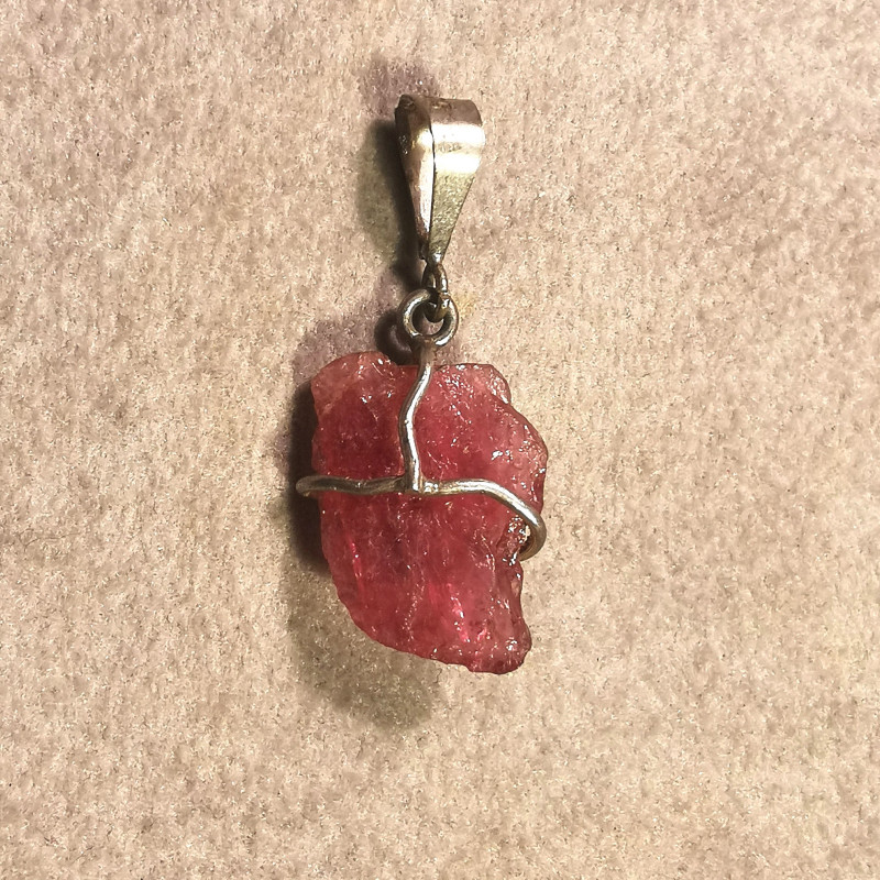 Tourmaline rose - pendentif pièce unique 2 - 4ème chakra de Catalogue pierres et cristaux