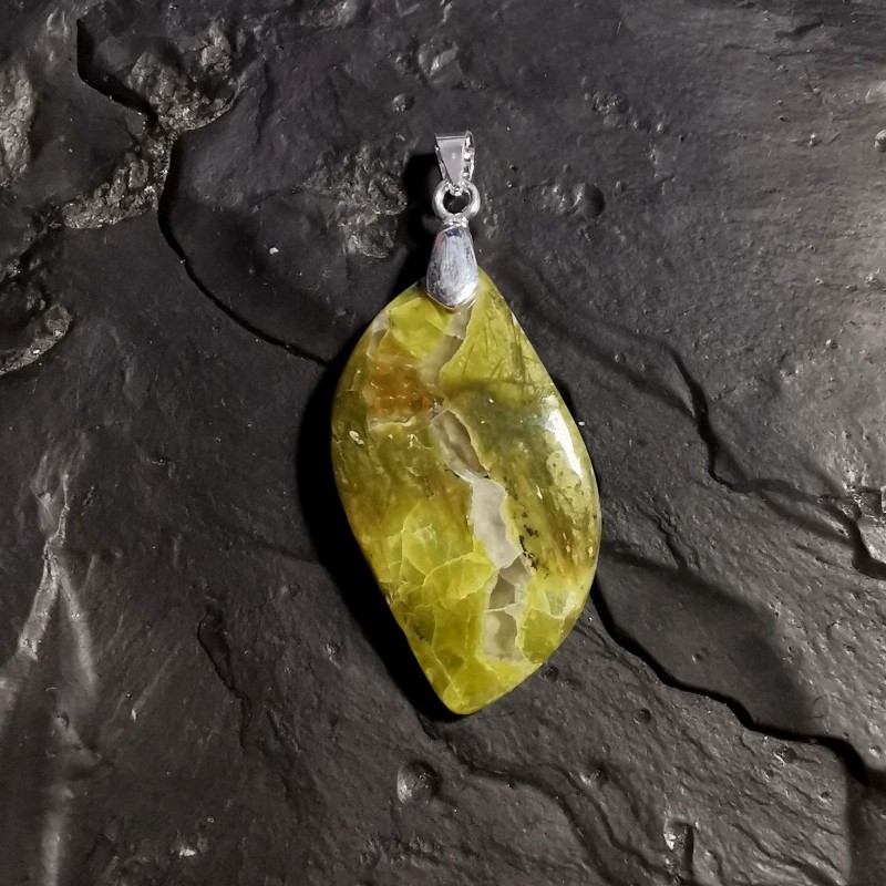 Opale verte - pendentif pièce unique 4 - chakra pistache de Catalogue pierres et cristaux