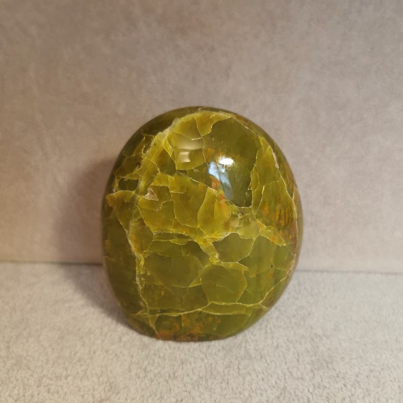 Opale verte - pièce a poser 2 - chakra pistache de Catalogue pierres et cristaux