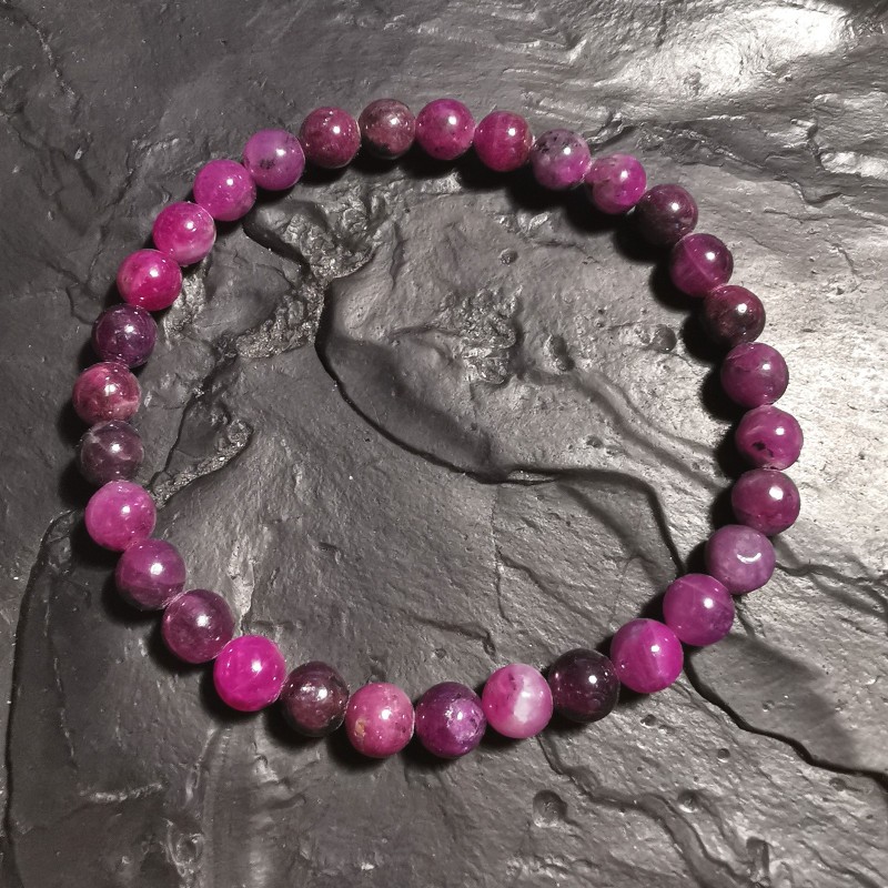 Rubis - bracelet 6mm - 4e chakra de Catalogue pierres et cristaux