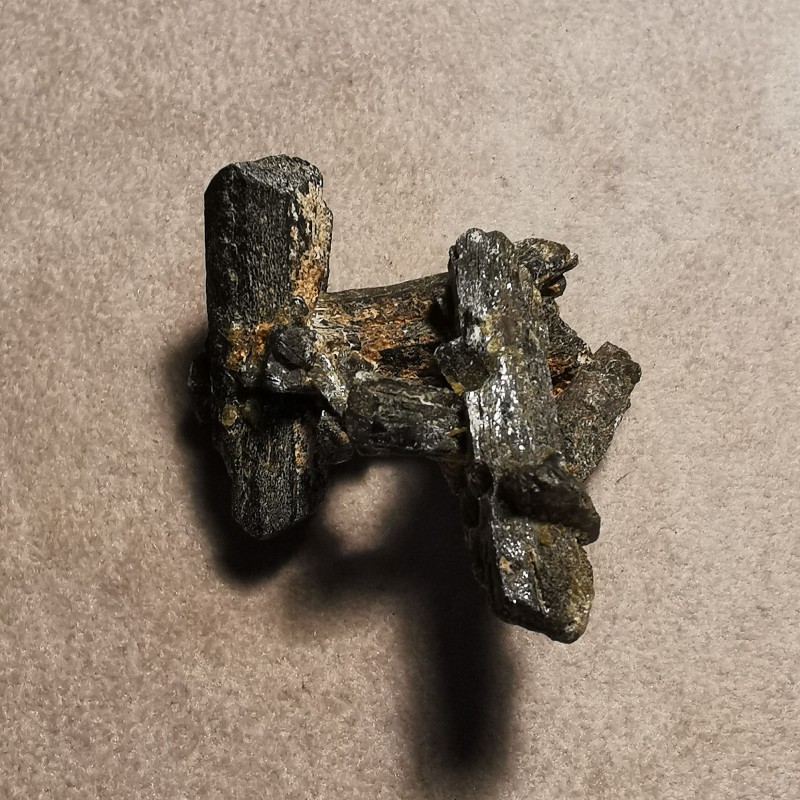 Epidote - pièce unique 3 - chakra pistache de Catalogue pierres et cristaux