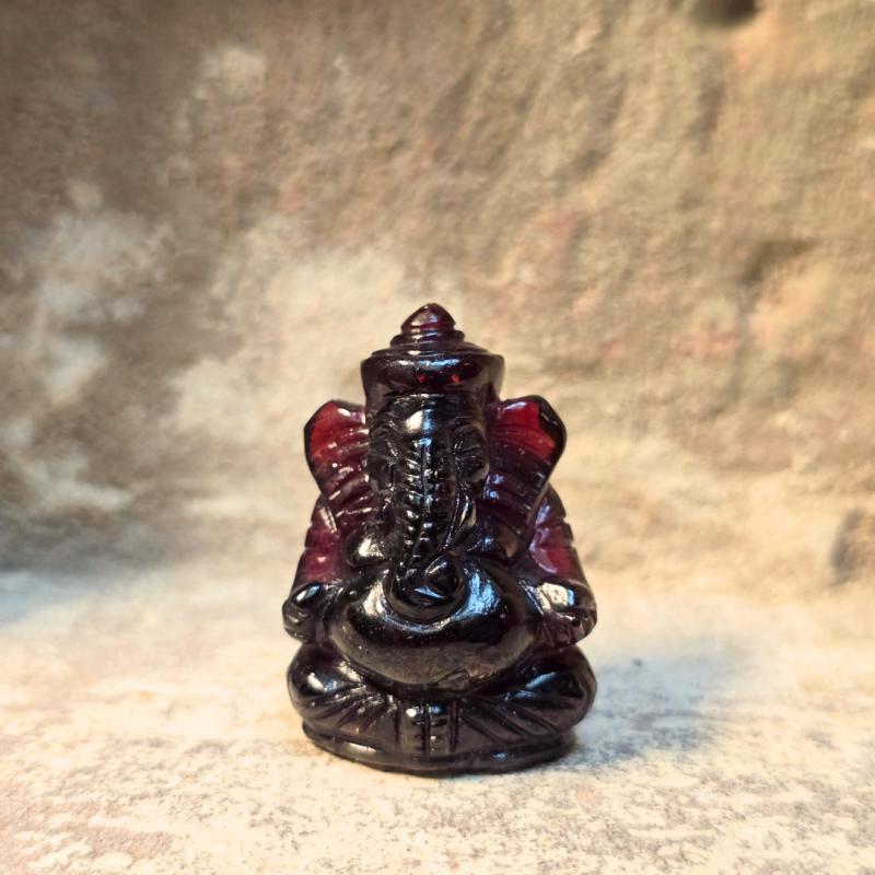 Ganesh - grenat de Catalogue pierres et cristaux