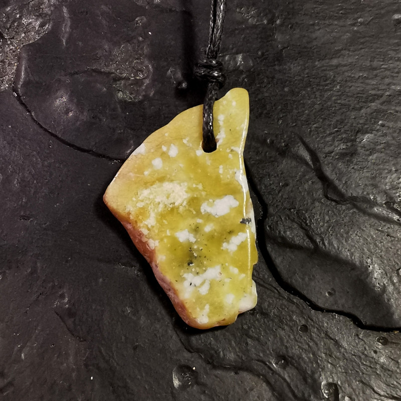 Serpentine - pendentif pièce unique 2 - chakra pistache de Catalogue pierres et cristaux