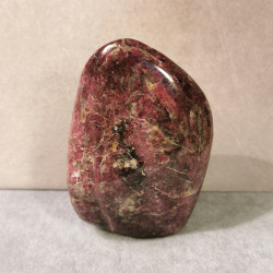 Rubellite - pièce a poser 1 de Catalogue pierres et cristaux