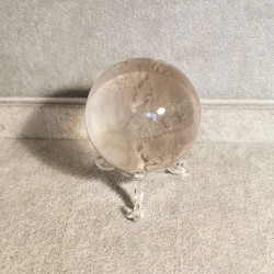 Cristal de roche - sphère 6cm - pièce unique de Catalogue pierres et cristaux