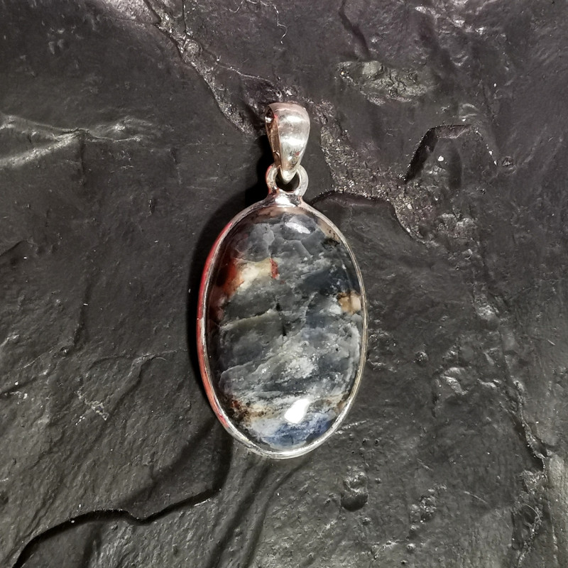Satellit Stone du Groënland - Pendentif monté en argent 1 de Catalogue pierres et cristaux
