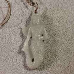Jadeite de Birmanie - pendentif pièce unique Sirène - 4ème chakra de Catalogue pierres et cristaux