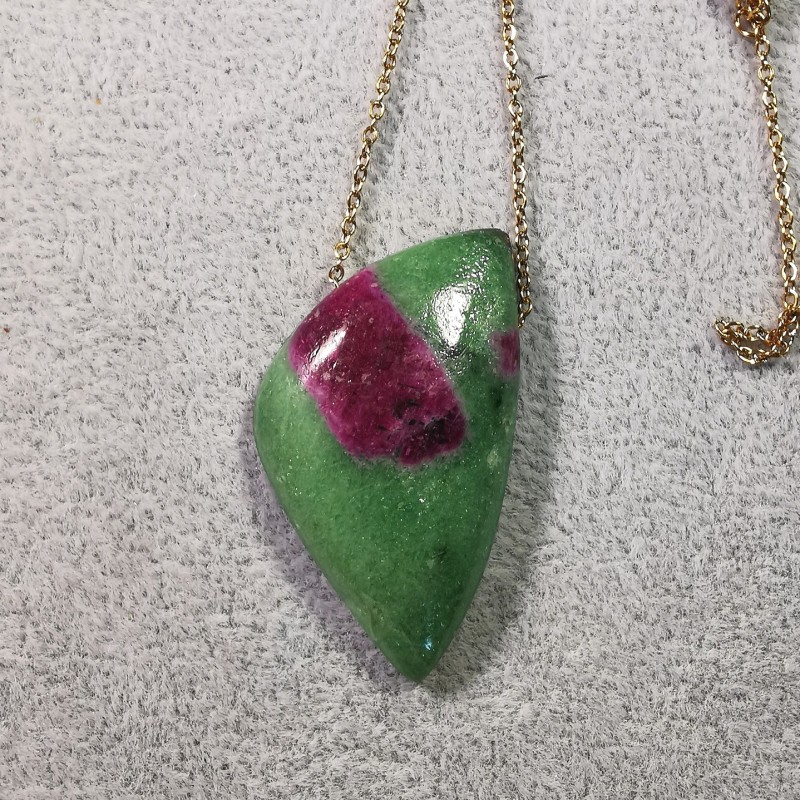 Rubis sur zoïsite - pendentif pièce unique 2 - 4è chakra de Catalogue pierres et cristaux