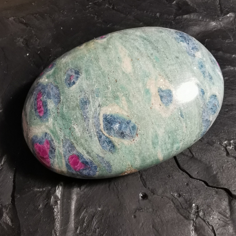 Rubis sur fuchsite - Pièce unique 2 - 4eme chakra de Catalogue pierres et cristaux