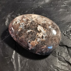 Opale noire de Madagascar - pièce unique 5 - 1ere chakra de Catalogue pierres et cristaux