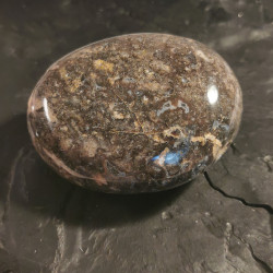 Opale noire de Madagascar - pièce unique 6 - 1ere chakra de Catalogue pierres et cristaux