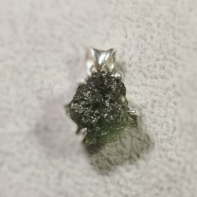 Moldavite - pendentif monté en argent - pièce unique 3 de Catalogue pierres et cristaux