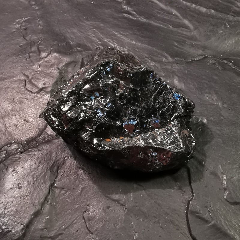 Pièce de shungite naturelle qualité argent 27gr