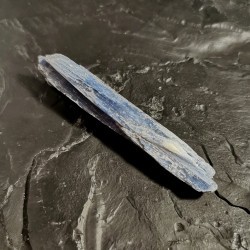 Cyanite - pièce unique 1 - 5e chakra de Catalogue pierres et cristaux