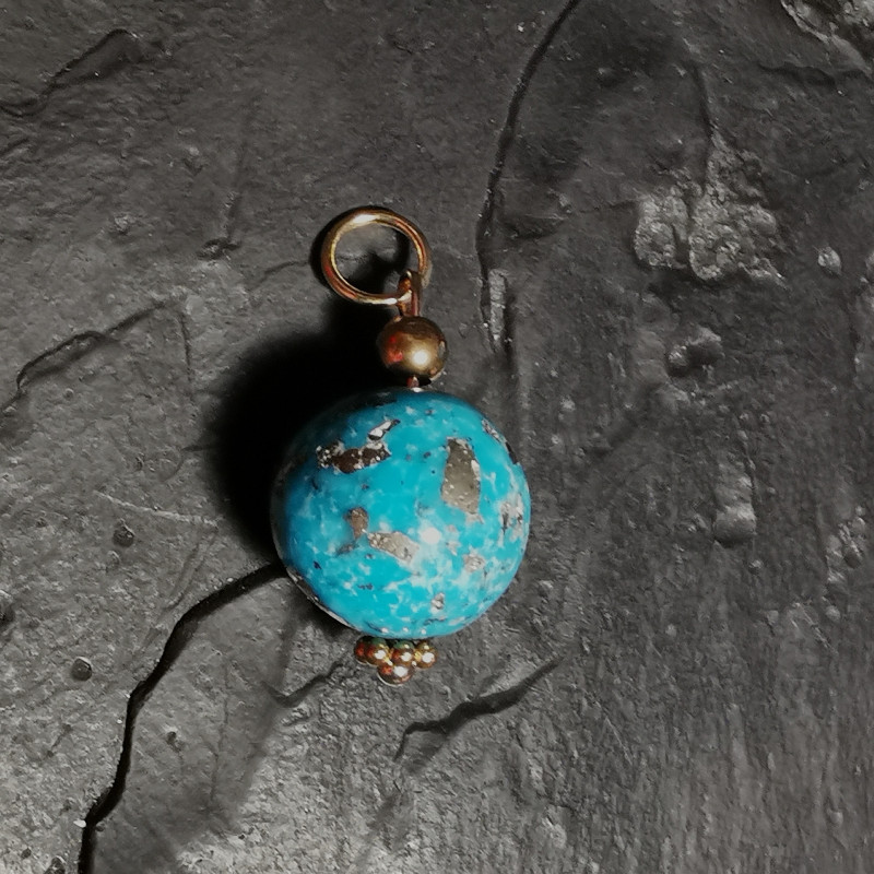 Turquoise - pendentif pièce unique 5 - chakra turquoise de Catalogue pierres et cristaux