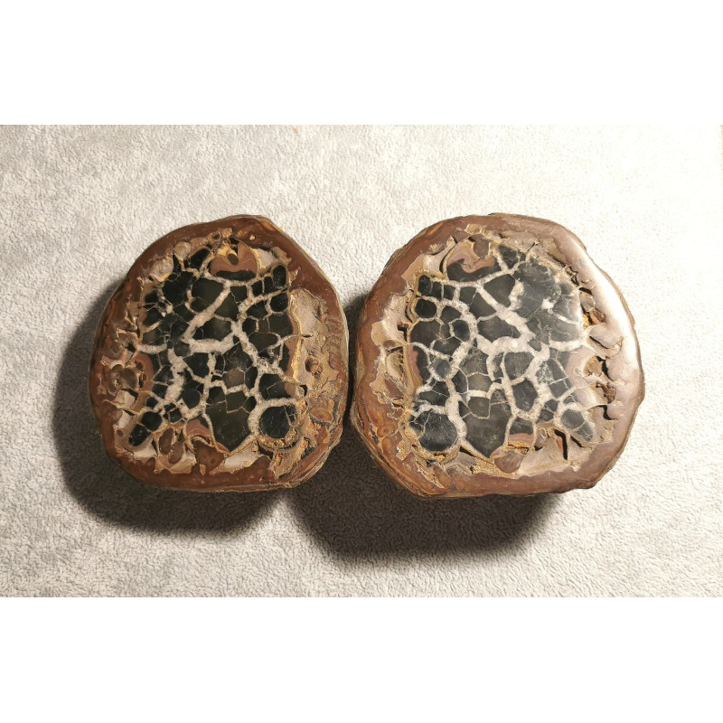 Septaria noire - couple pièce unique 3 - chakra bordeaux de Catalogue pierres et cristaux