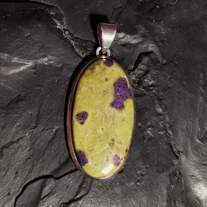 Serpentine/stichtite - Pendentif monté en argent 3 de Catalogue pierres et cristaux