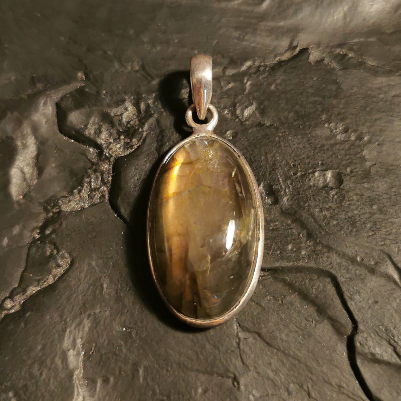 Labradorite - pendentif monté en argent 2 de Catalogue pierres et cristaux