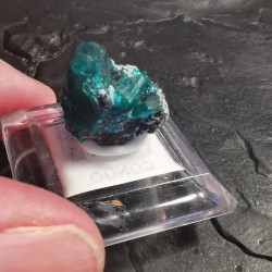 Dioptase - pièce unique 3 - 4ème chakra de Catalogue pierres et cristaux