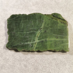 Jade néphrite - galet pièce unique - chakra pistache