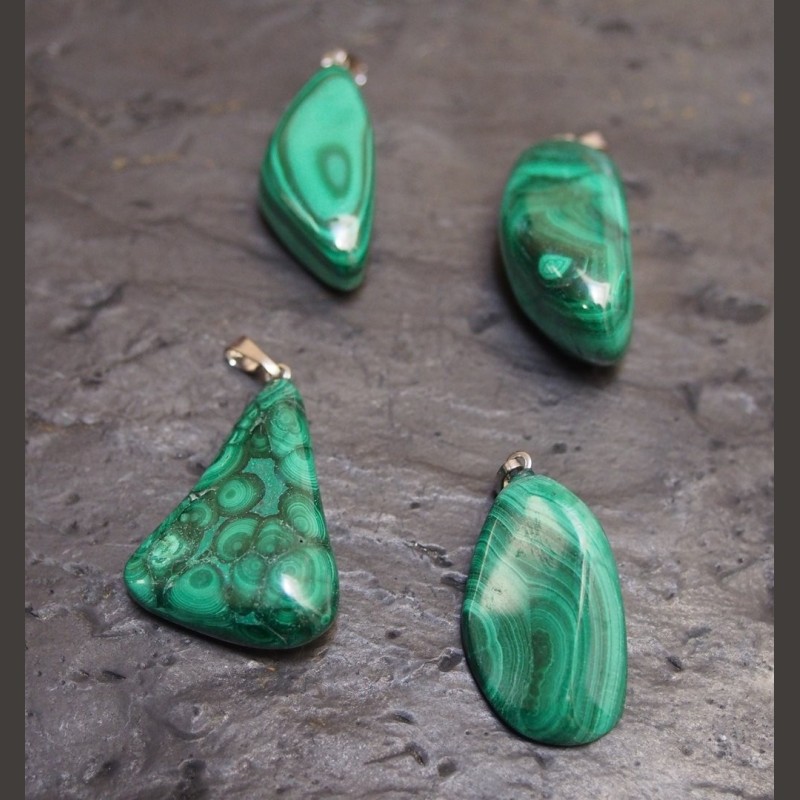 Malachite - pendentif bélière - 4e chakra de Catalogue pierres et cristaux